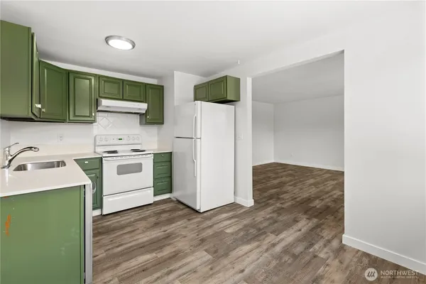 $1,189,990 | 813 Woodford Avenue North, Kent, WA 98031