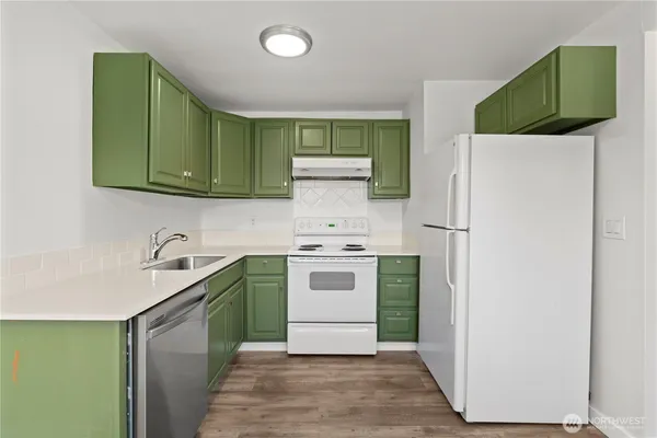 $1,189,990 | 813 Woodford Avenue North, Kent, WA 98031