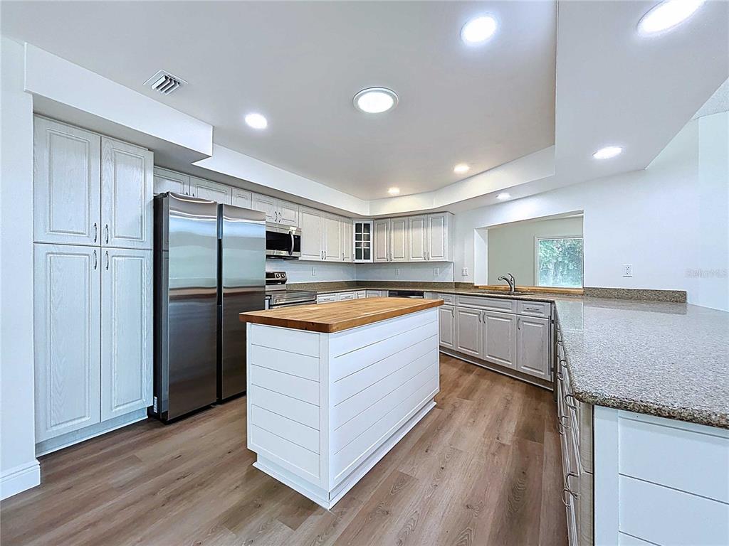 6602 Winding Brook Drive New Port Richey, FL 34655 - Photo 9 of 88