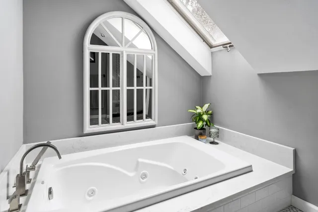 $465,000 | 21 King Point Circle, Owego, NY 13827