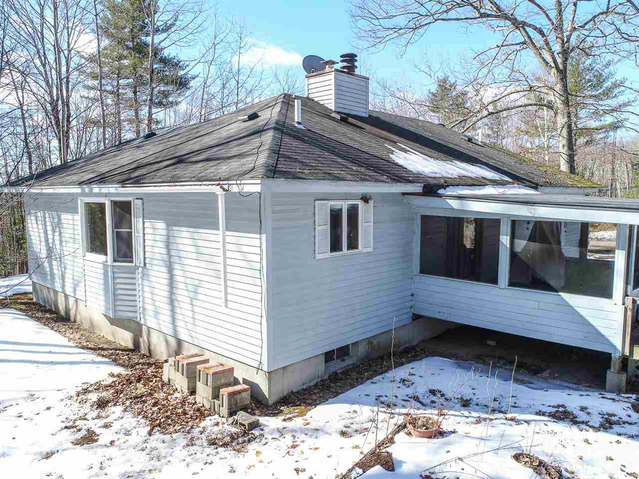 60 Clifford Farm Road Dunbarton, NH 03046 - Photo 2 of 31