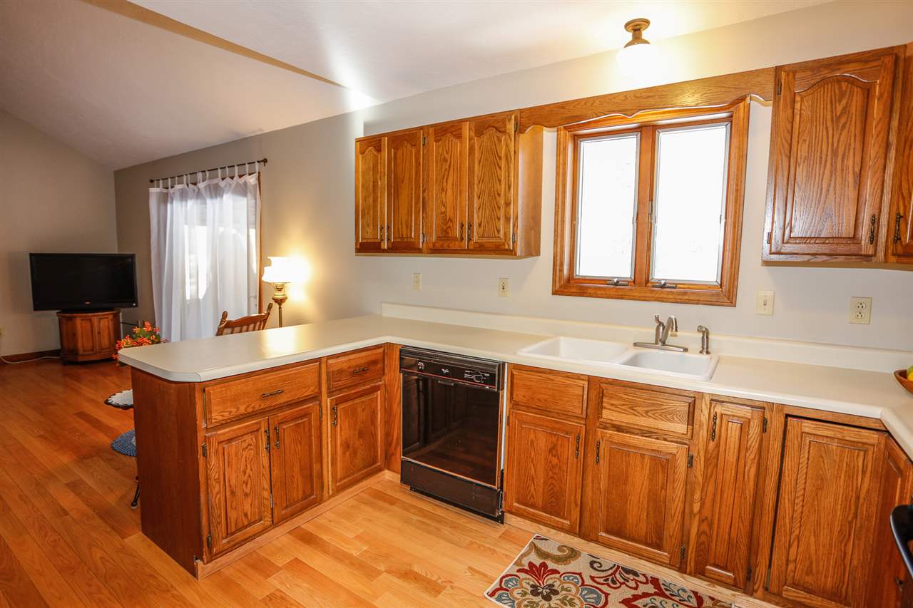 60 Clifford Farm Road Dunbarton, NH 03046 - Photo 4 of 31