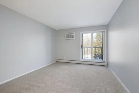 $189,900 | 35 Nathan Lane North, Unit 203, Plymouth, MN 55441