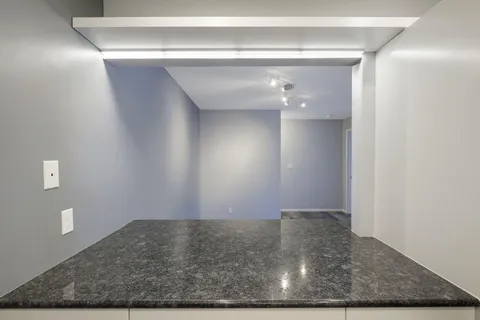 $189,900 | 35 Nathan Lane North, Unit 203, Plymouth, MN 55441