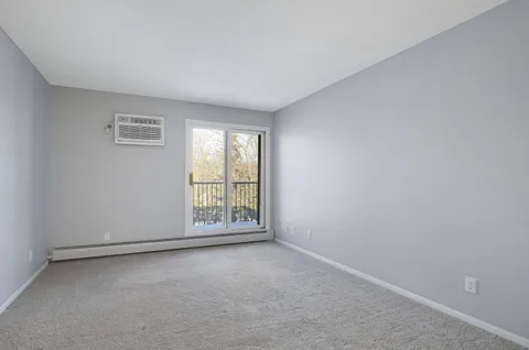 $189,900 | 35 Nathan Lane North, Unit 203, Plymouth, MN 55441