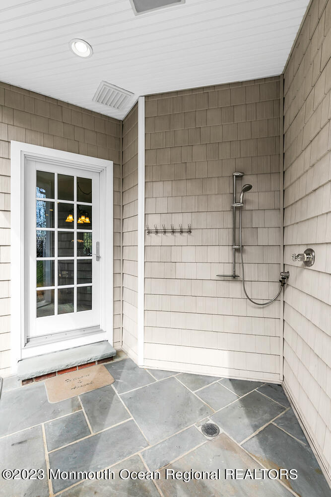 11 River Road Rumson, NJ 07760 - Photo 43 of 49 11 E River Rd Rumson NJ 07760-large-052-