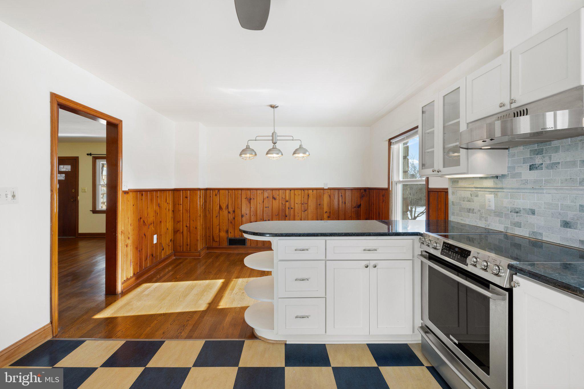 10722 Elk Run Road Catlett, VA 20119 - Photo 17 of 31 Dining/Kitchen