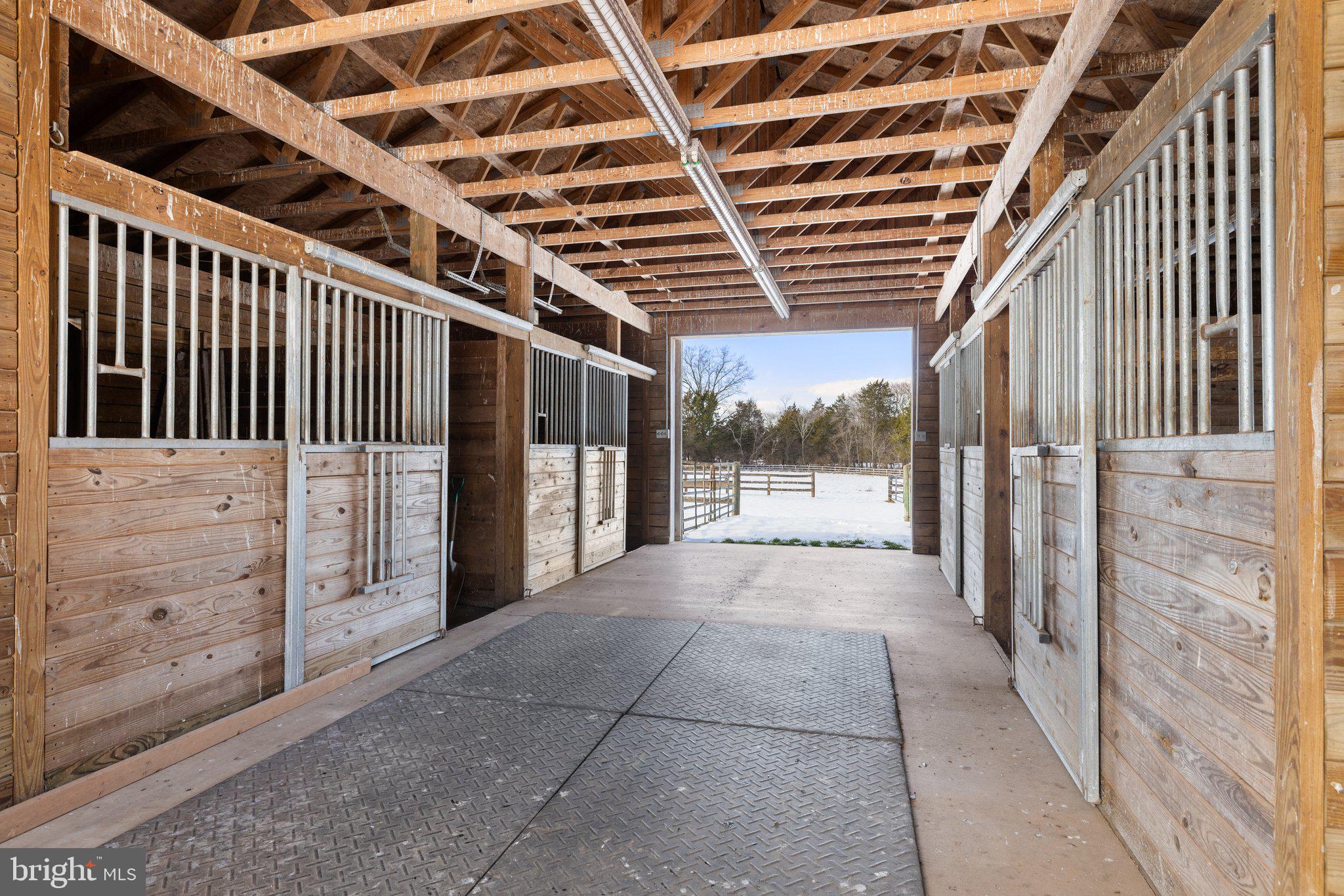 10722 Elk Run Road Catlett, VA 20119 - Photo 25 of 31 Center Aisle