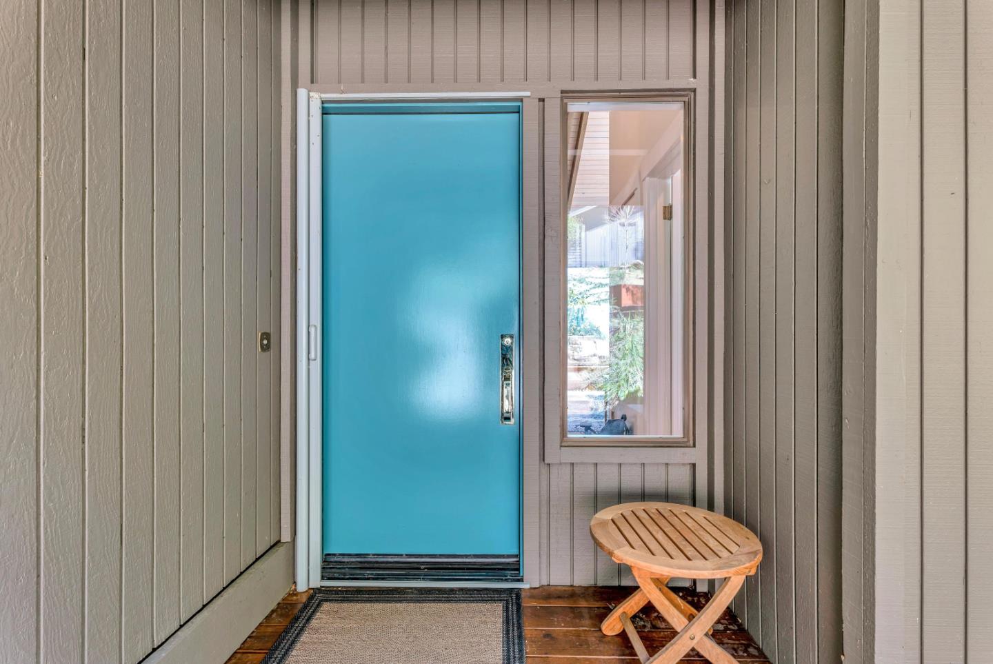 19170 Old Vineyard Road Los Gatos, CA 95033 - Photo 4 of 52 a balcony with table and chairs