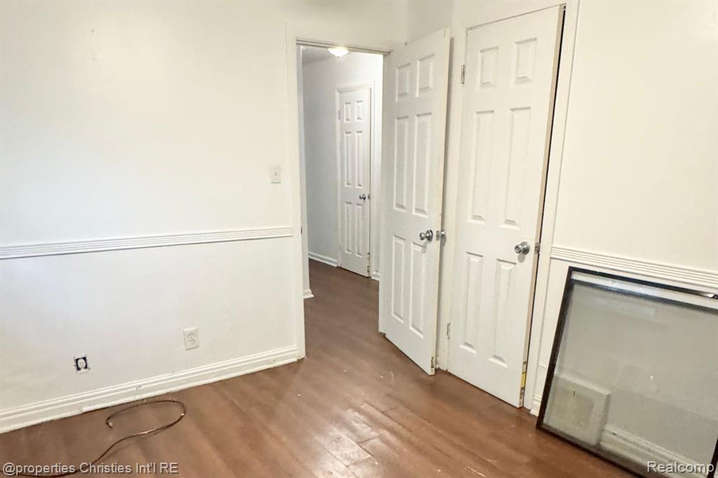 19360 Westbrook Street Detroit, MI 48219 - Photo 8 of 10