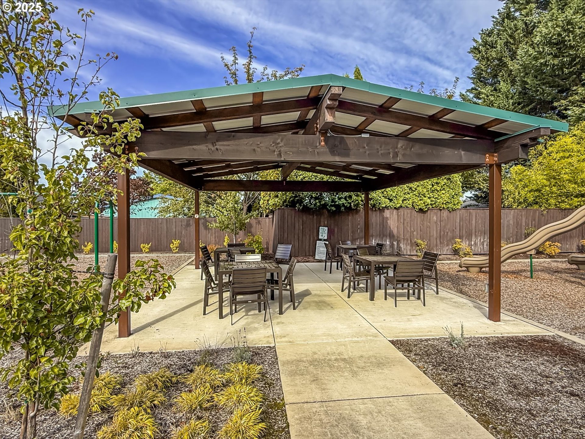 809 Southwest Crestview Way Troutdale, OR 97060 - Photo 29 of 40 a view of outdoor space yard and patio