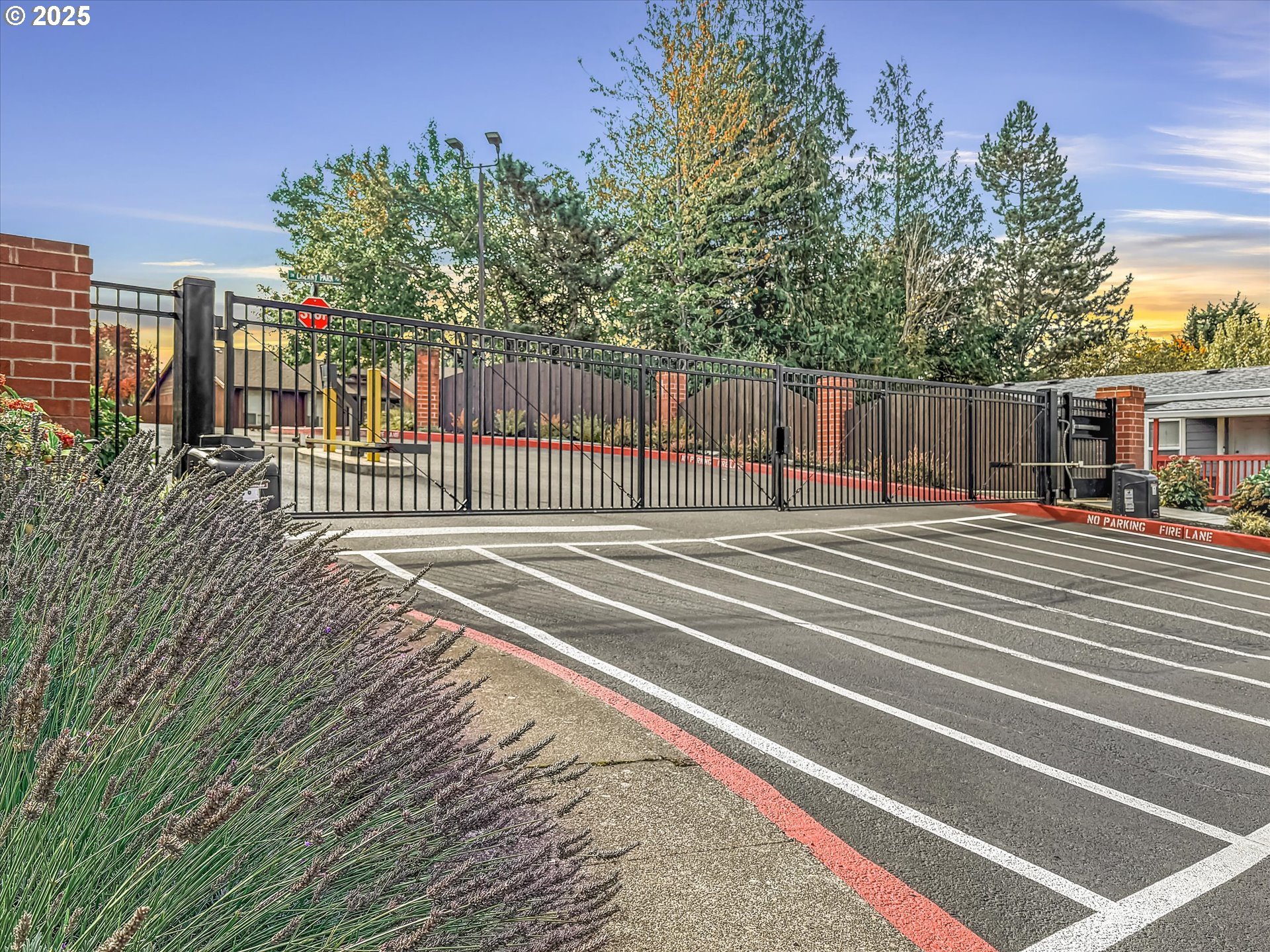 809 Southwest Crestview Way Troutdale, OR 97060 - Photo 33 of 40 a view of a balcony with a floor to ceiling window and wooden fence