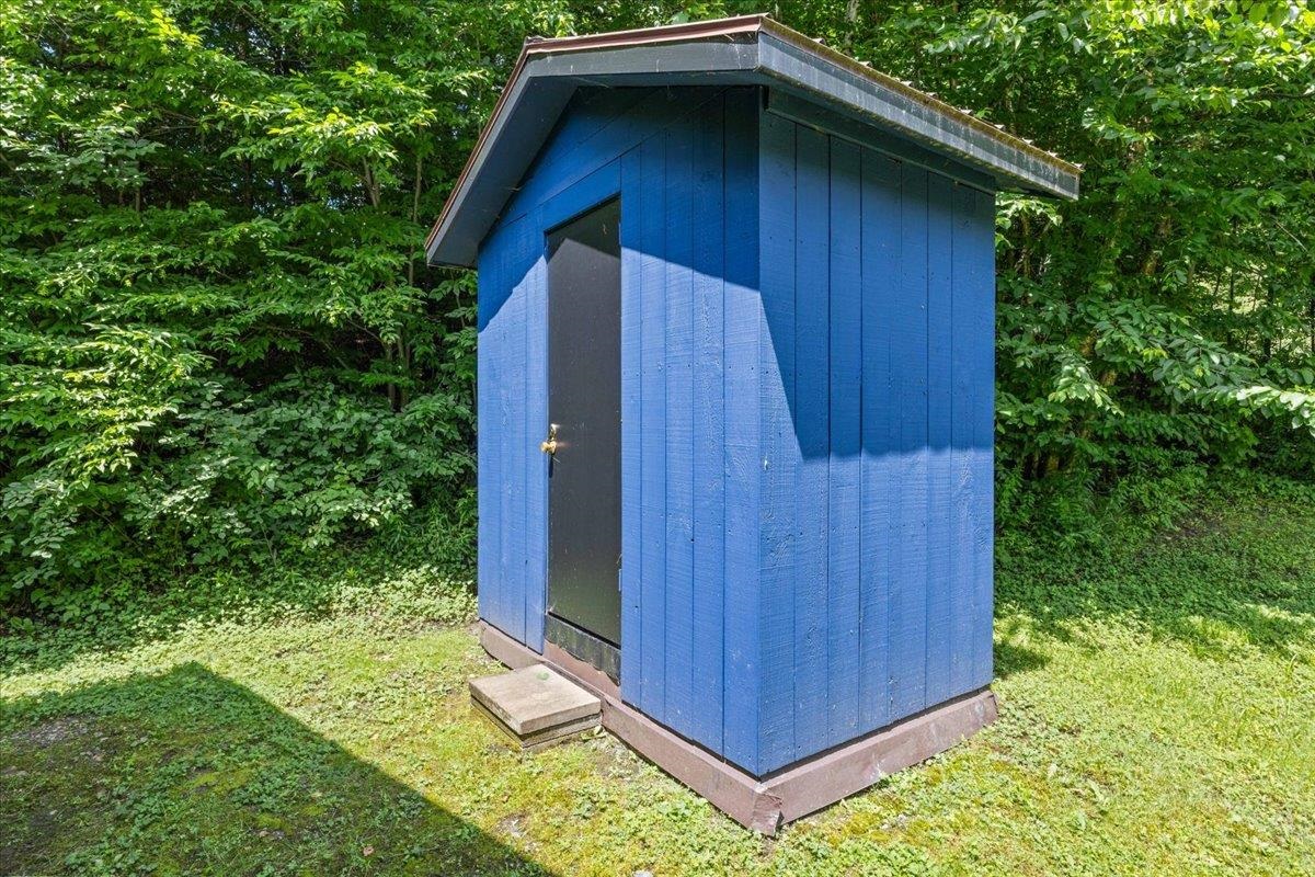 2878 Waterbury Road Stowe, VT 05672 - Photo 41 of 43