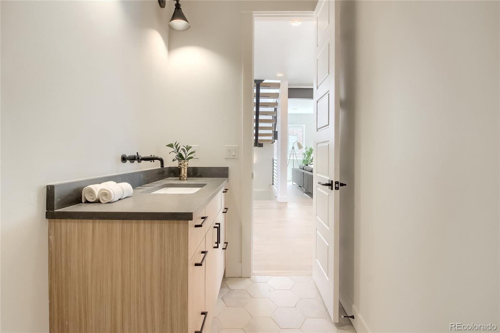 2645 Eudora Street Denver, CO 80207 - Photo 18 of 38