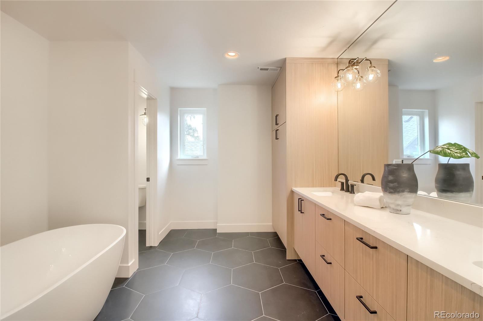 2645 Eudora Street Denver, CO 80207 - Photo 23 of 38