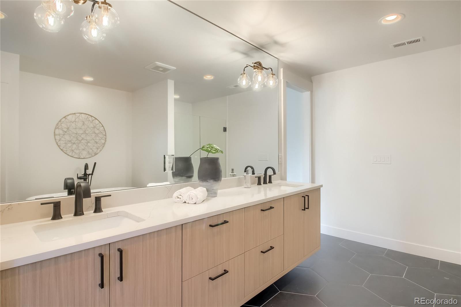 2645 Eudora Street Denver, CO 80207 - Photo 25 of 38