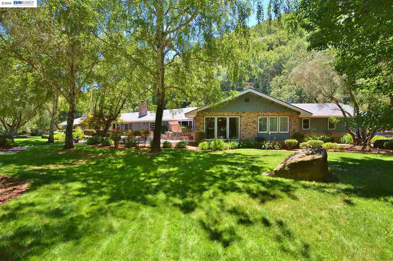 24555 Palomares Road Castro Valley, CA 94552 - Photo 1 of 1 Gallery Image 1