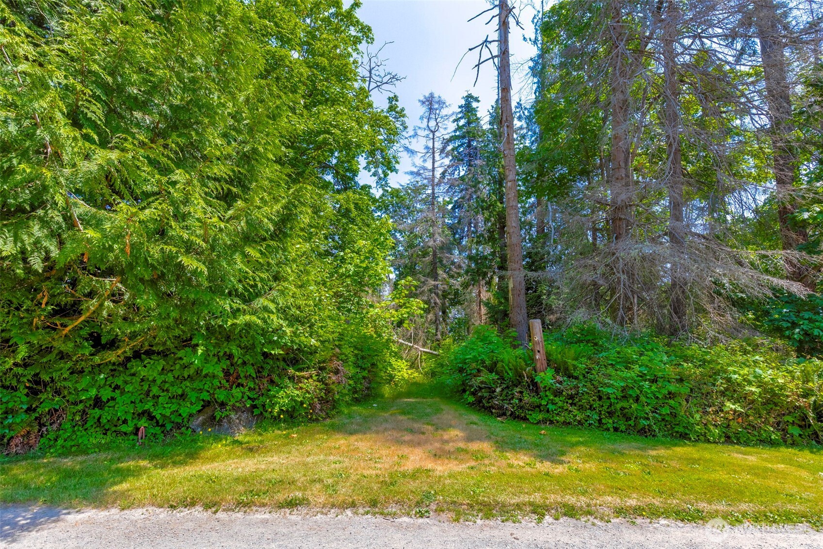 20818 President Point Road Northeast Kingston, WA 98346 - Photo 17 of 36