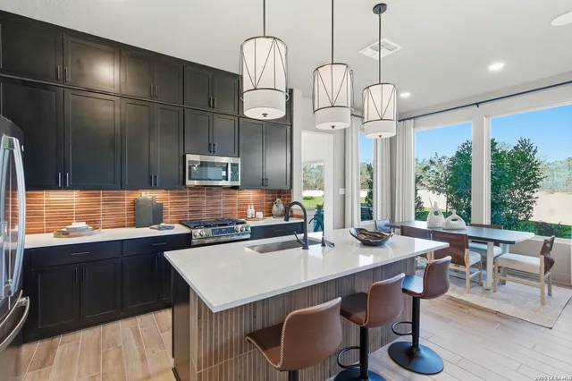 $472,575 | 20675 Huebner Road, Unit 533, San Antonio, TX 78258