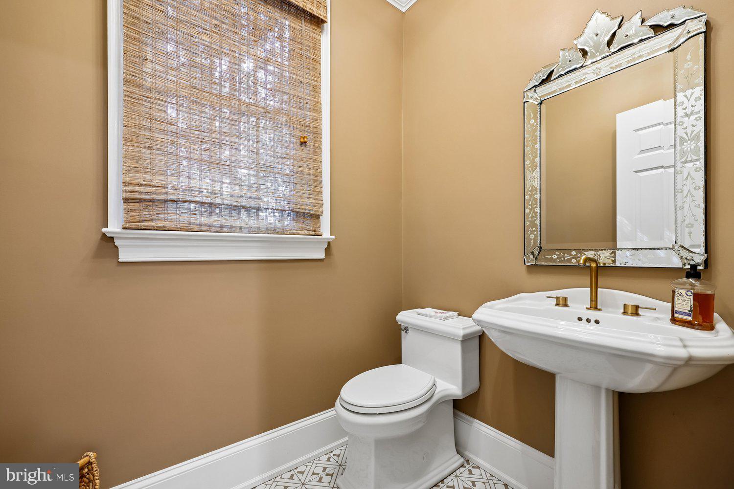 12900 Glen Road North Potomac, MD 20878 - Photo 28 of 90 Powder Room