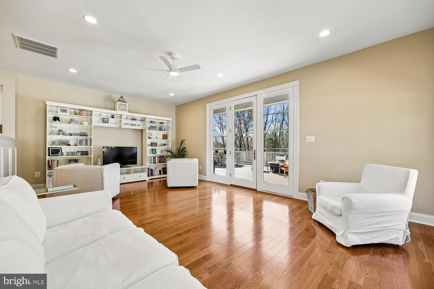 12900 Glen Road North Potomac, MD 20878 - Photo 38 of 90 In-Law Suite Living Room