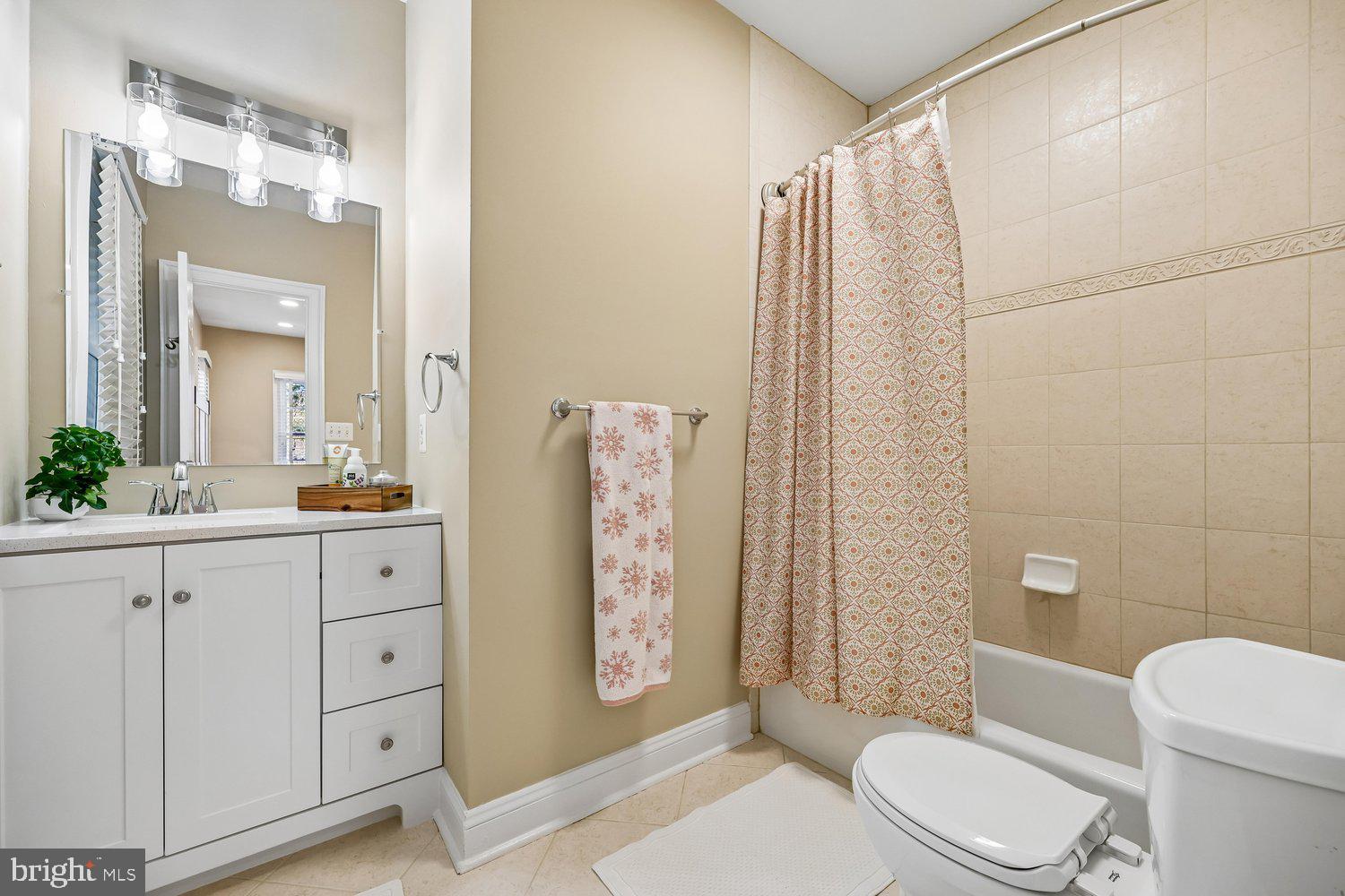 12900 Glen Road North Potomac, MD 20878 - Photo 59 of 90 En-Suite Bath 2