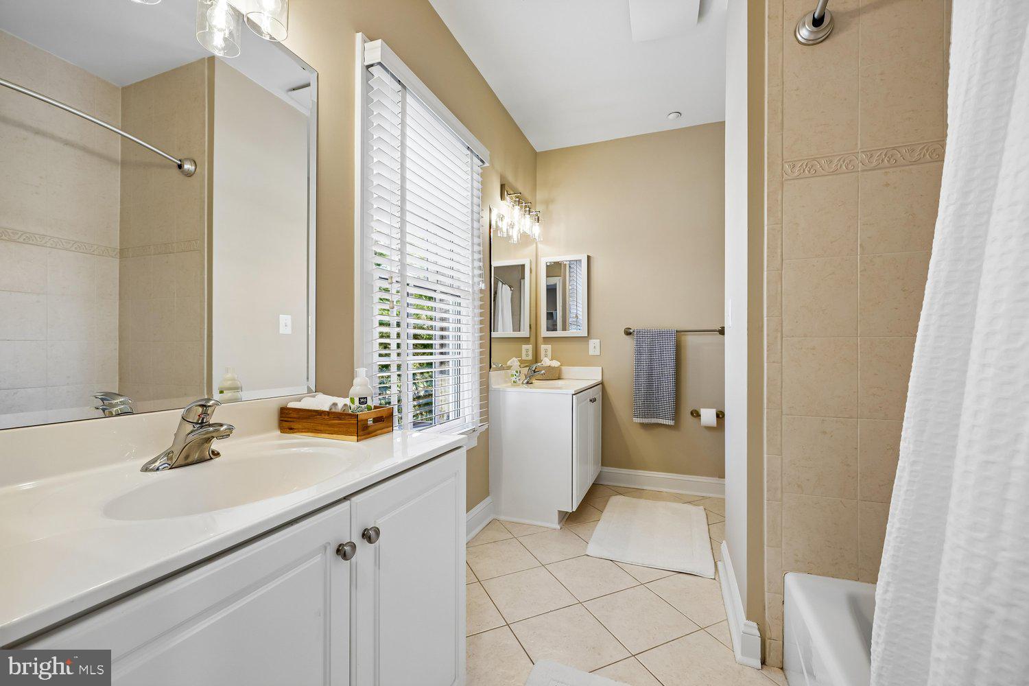 12900 Glen Road North Potomac, MD 20878 - Photo 61 of 90 En-Suite Bathroom 3