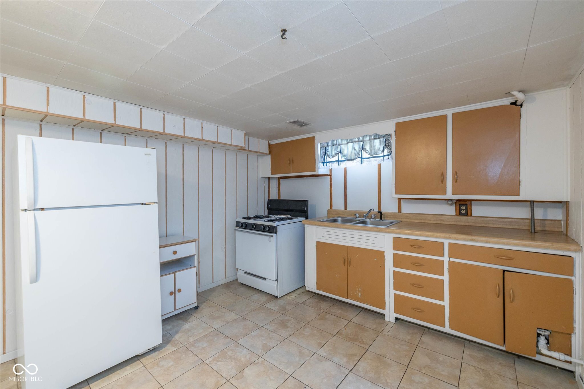 437 North 13th Avenue Beech Grove, IN 46107 - Photo 21 of 26