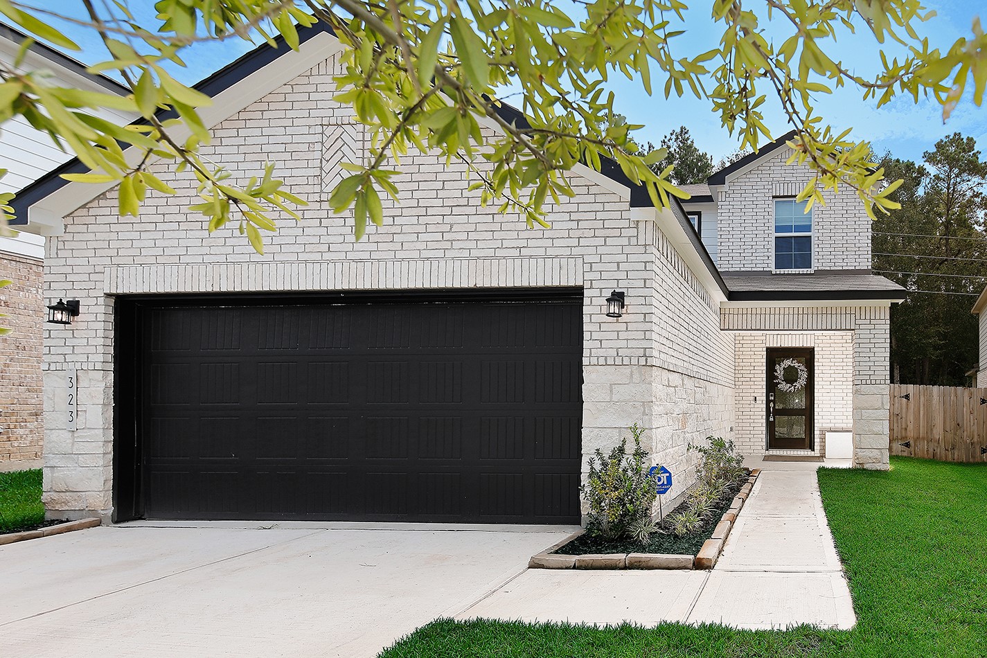 323 Intrepid Trail Magnolia, TX 77354 - Photo 2 of 25