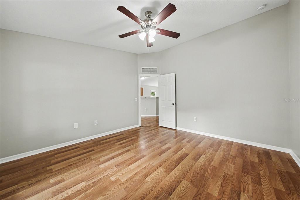 2212 Nicollett Way Leesburg, FL 34748 - Photo 14 of 26