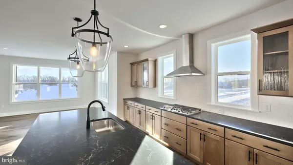$899,800 | 256 West Vly Road, Denver, PA 17517