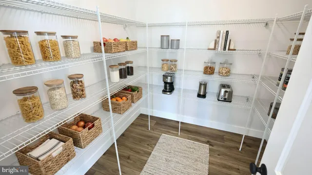 $933,800 | 256 West Vly Road, Denver, PA 17517