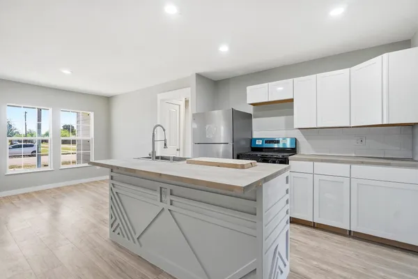 $235,000 | 212 Northwest Ave I, Hamlin, TX 79520