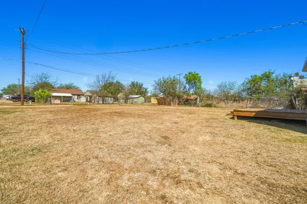 $235,000 | 212 Northwest Ave I, Hamlin, TX 79520