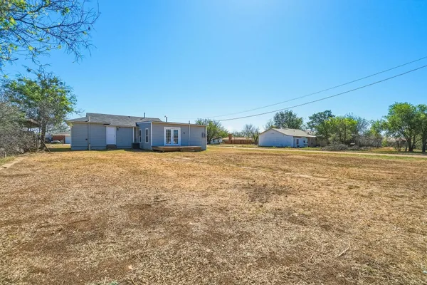 $235,000 | 212 Northwest Ave I, Hamlin, TX 79520
