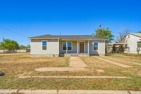 $235,000 | 212 Northwest Ave I, Hamlin, TX 79520