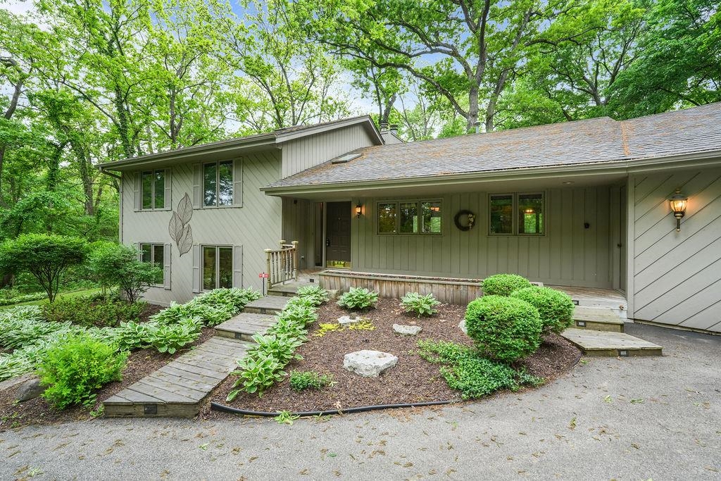 10876 Crockett Road Roscoe, IL 61073 - Photo 5 of 58