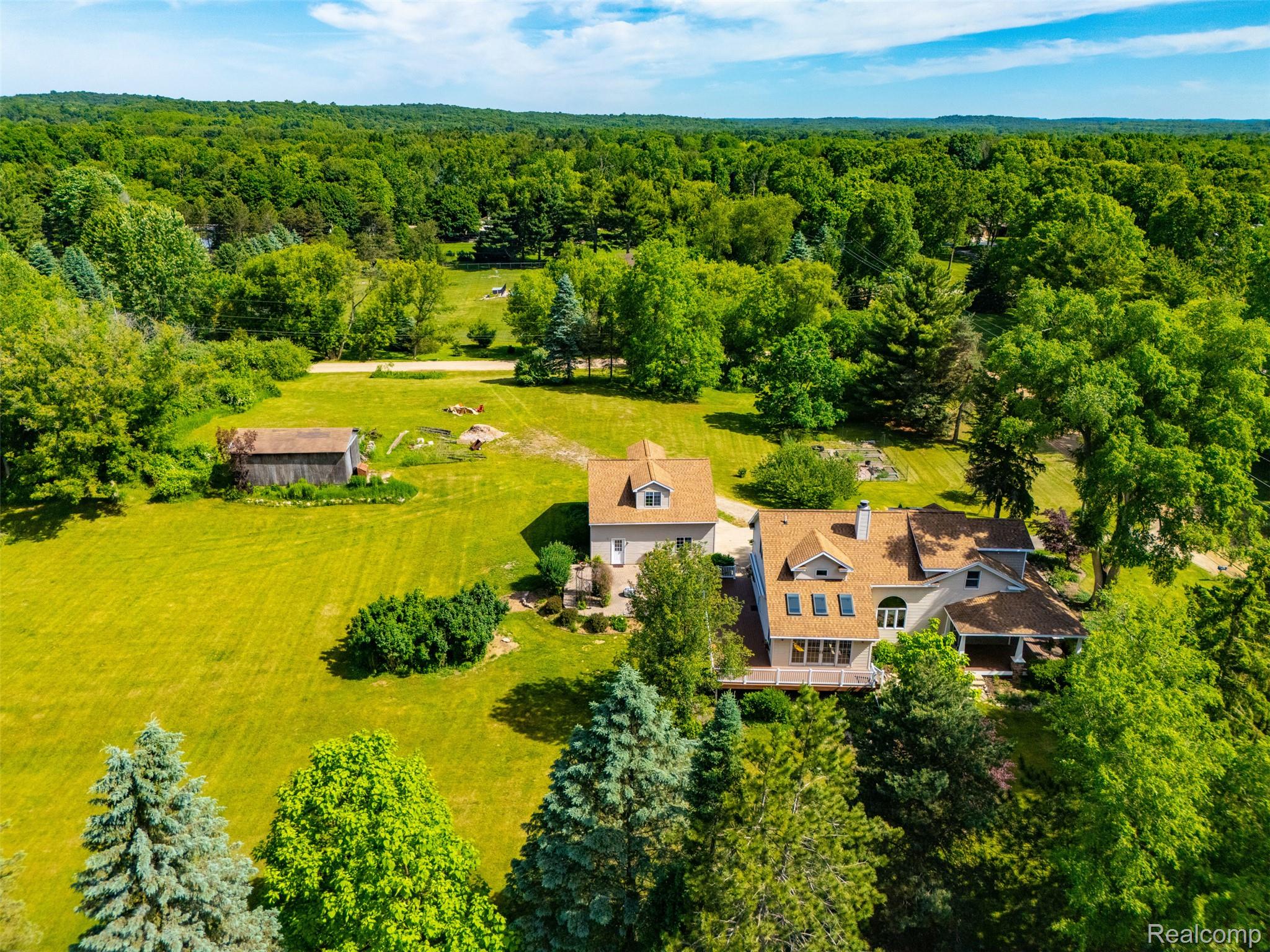 1293 Burns Road Milford, MI 48381 - Photo 60 of 82 drone-1.jpg