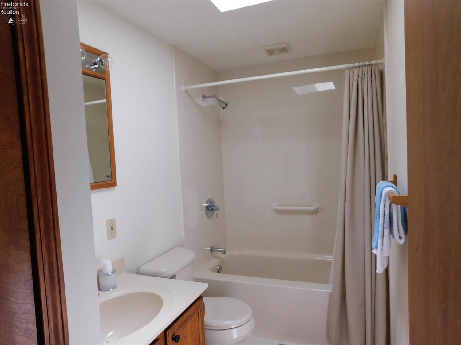 695 Butler Road North New London, OH 44851 - Photo 12 of 31 Gallery Image 12