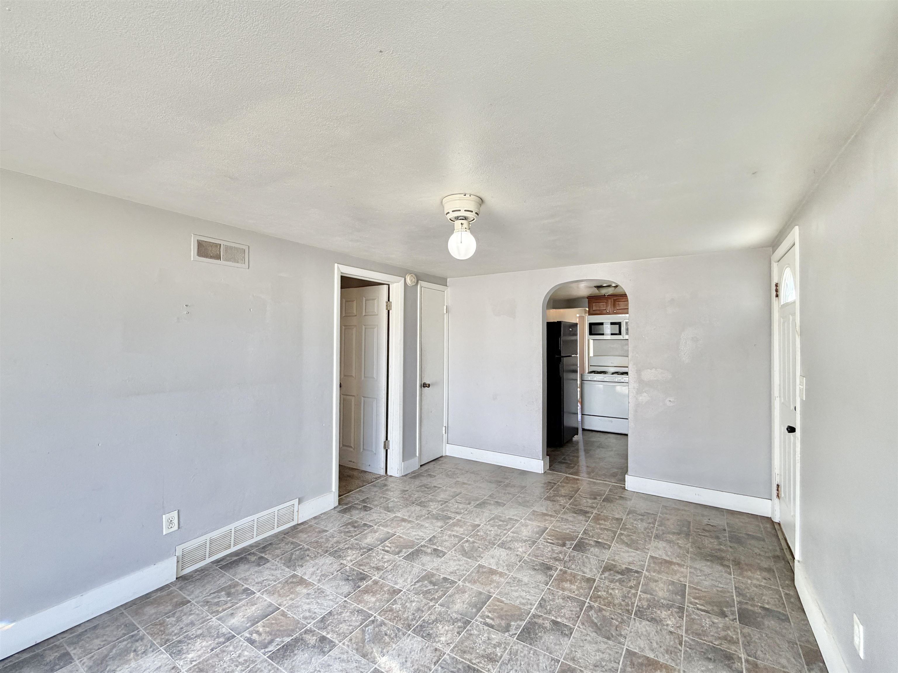 1927 Lenox Avenue Beloit, WI 53511 - Photo 14 of 25
