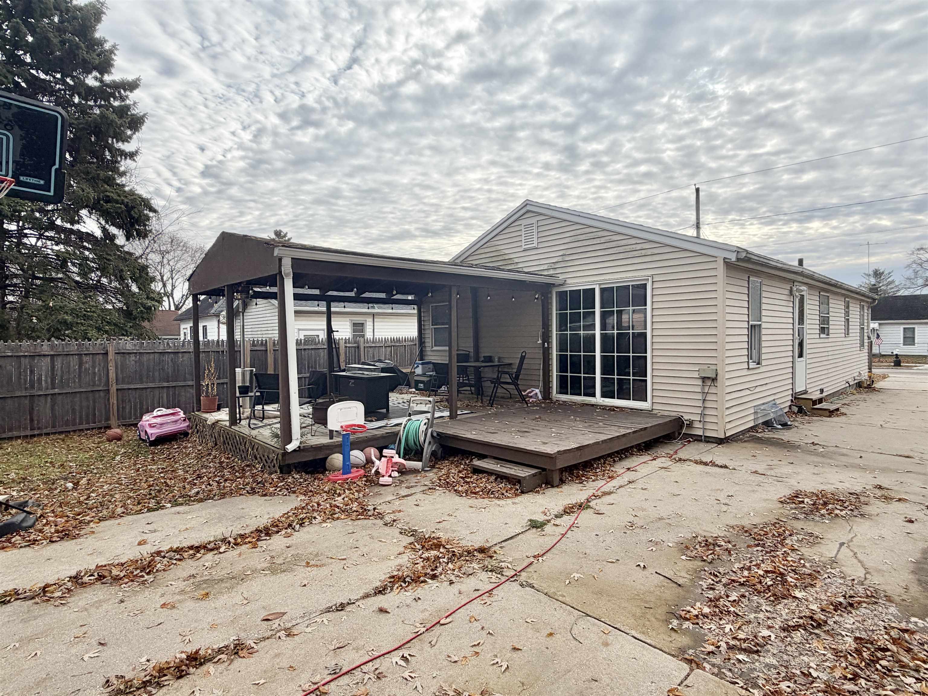 1927 Lenox Avenue Beloit, WI 53511 - Photo 7 of 28