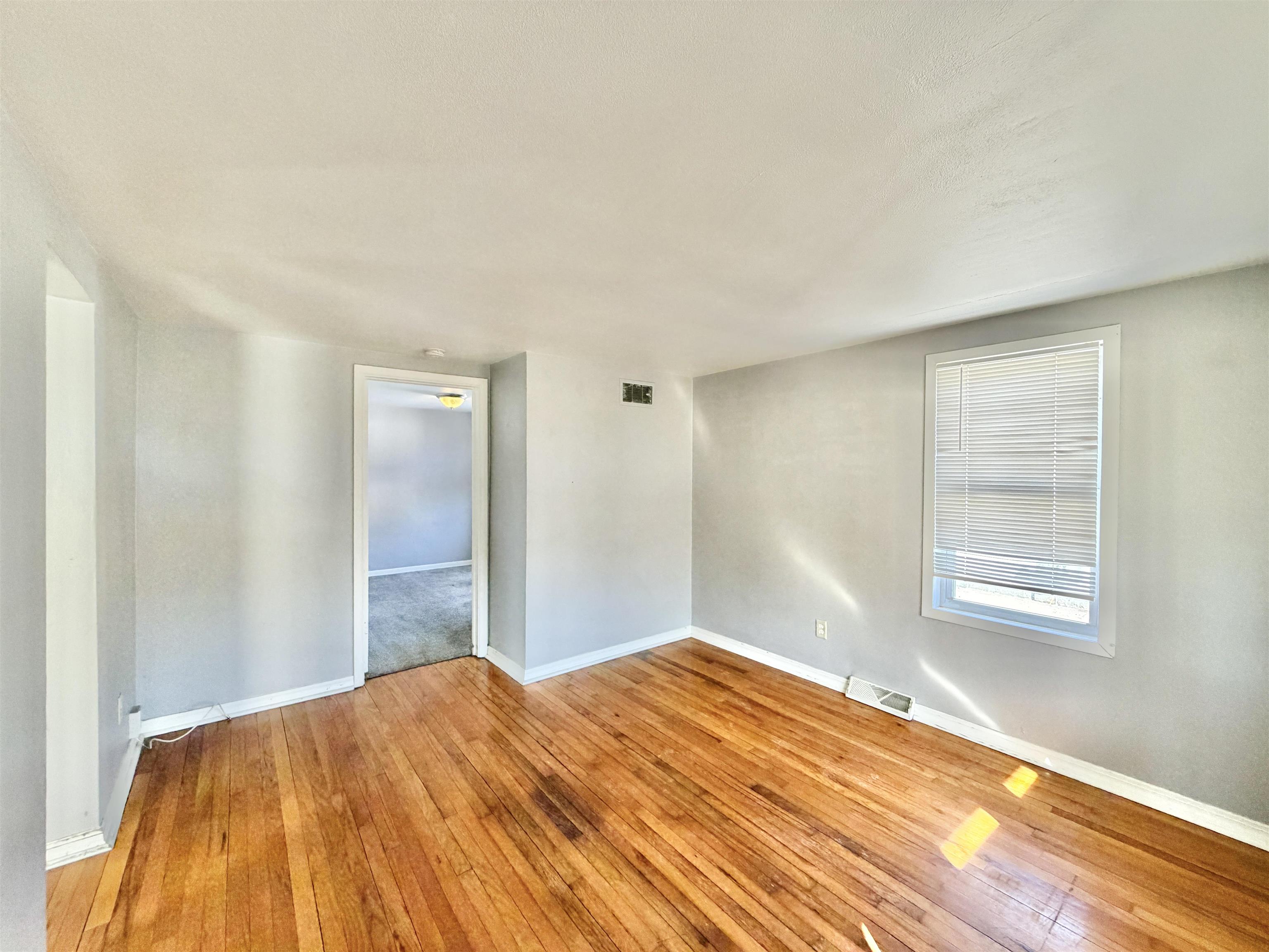 1927 Lenox Avenue Beloit, WI 53511 - Photo 9 of 28