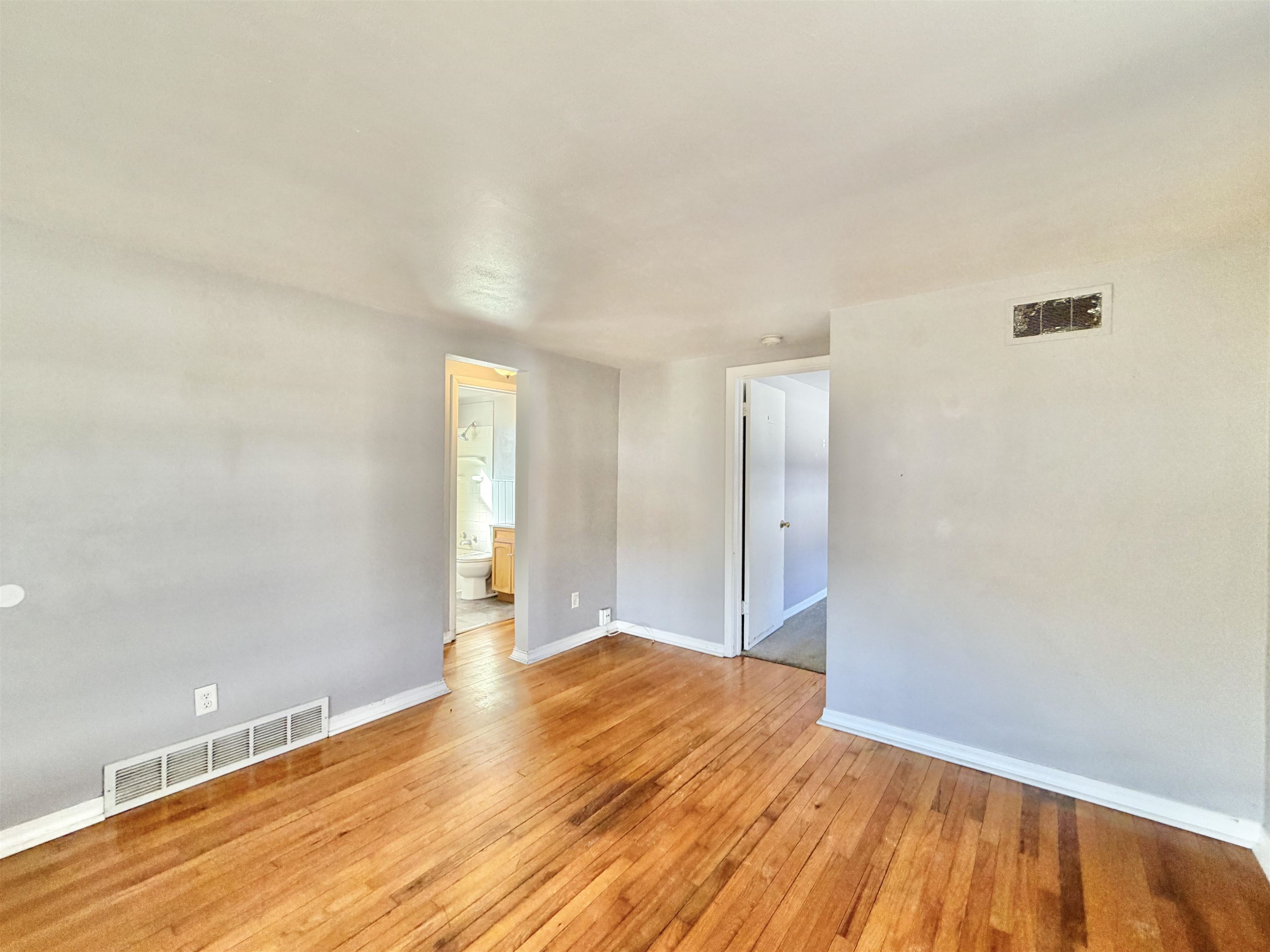 1927 Lenox Avenue Beloit, WI 53511 - Photo 10 of 28