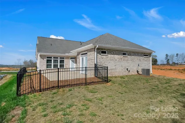 $2,550 | 3054 Constitution Lane, Gastonia, NC 28056