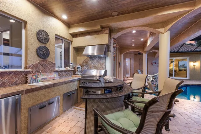 $3,189,900 | 801 3rd Street East, Palmetto, FL 34221