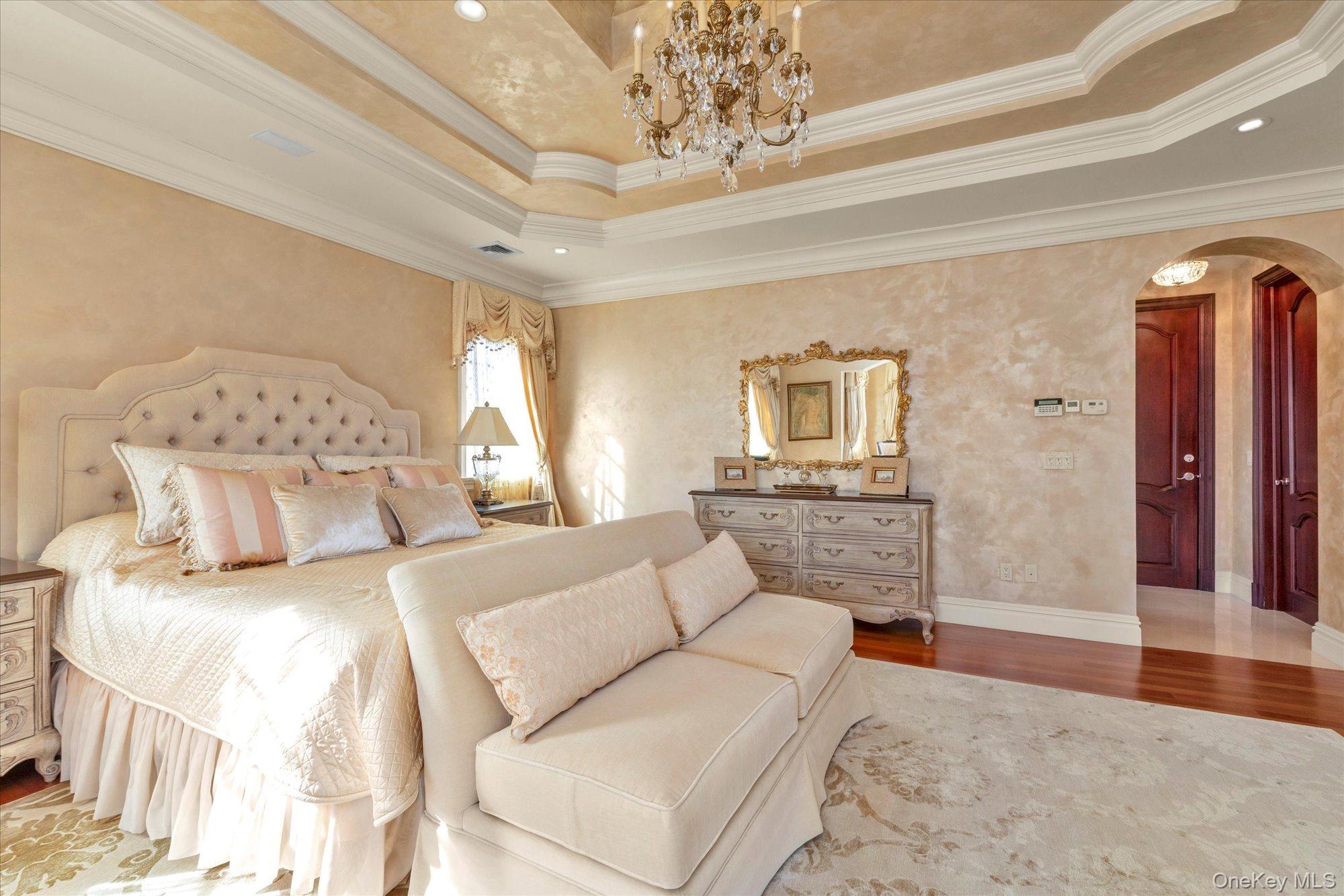 12 Point Crescent Queens, NY 11357 - Photo 23 of 44