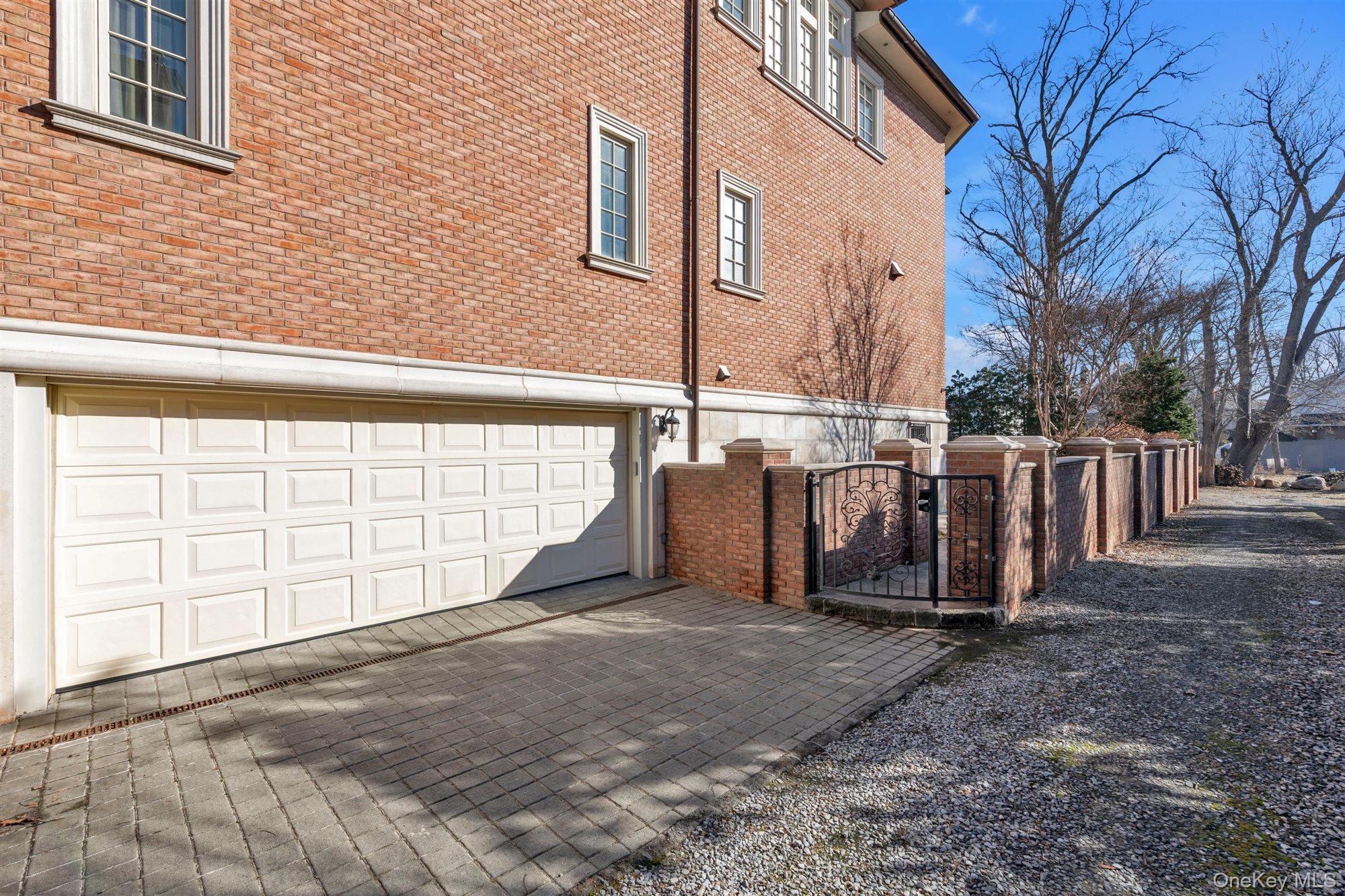 12 Point Crescent Queens, NY 11357 - Photo 35 of 44