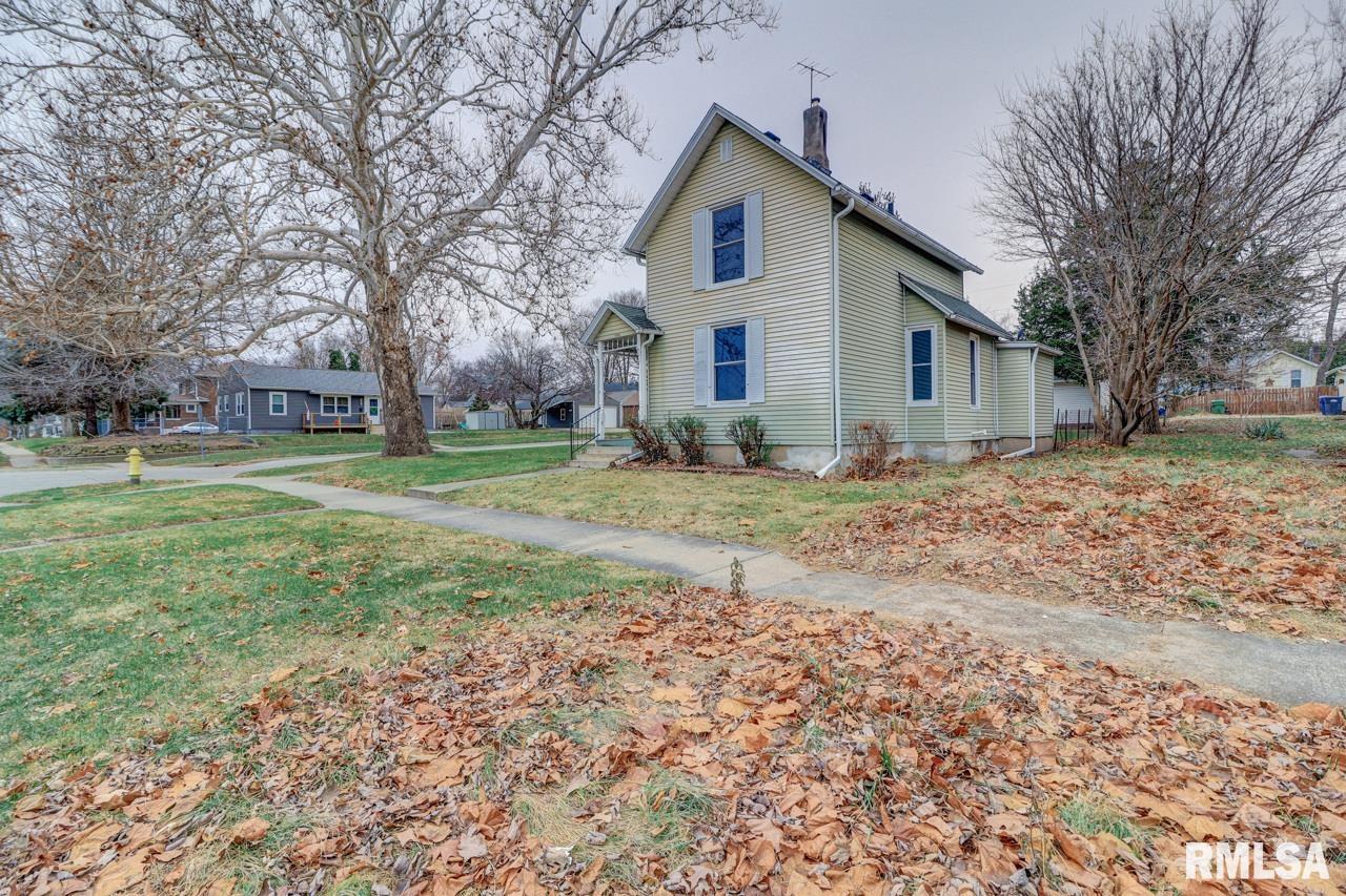 1700 Pershing Boulevard Clinton, IA 52732 - Photo 18 of 22 Gallery Image 18