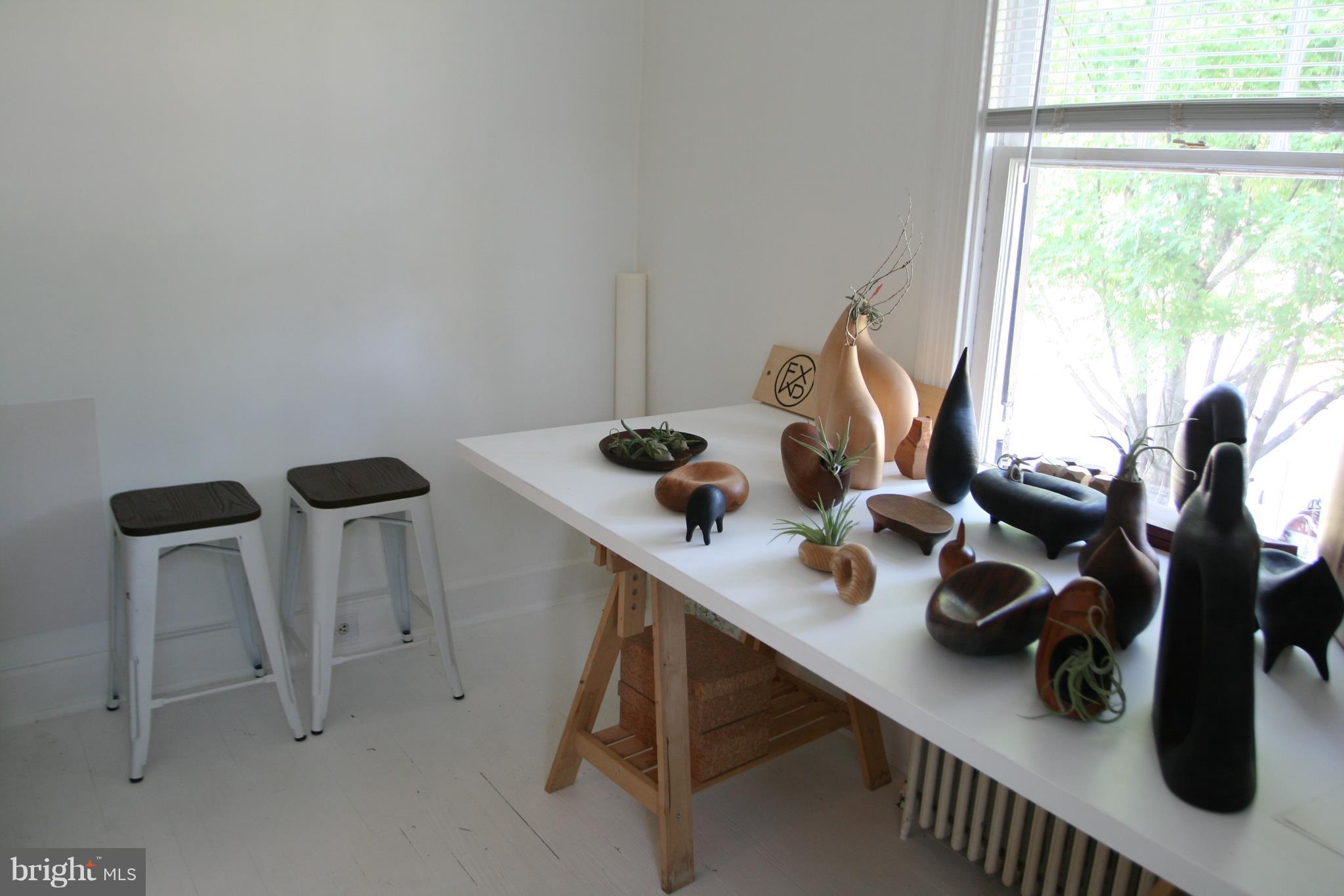 1804 Bay Ridge Avenue Annapolis, MD 21403 - Photo 23 of 26 a view of workspace with equipment