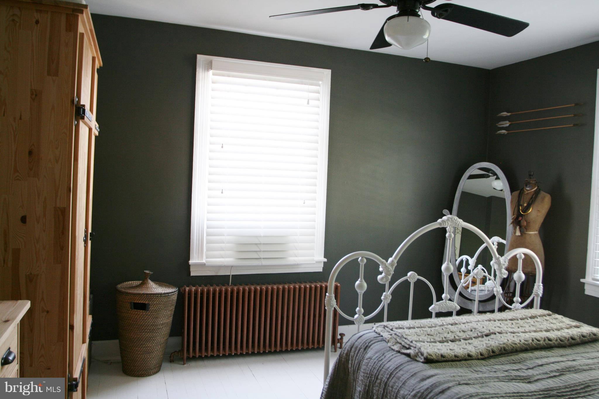 1804 Bay Ridge Avenue Annapolis, MD 21403 - Photo 24 of 26 a bedroom with a bed and a window